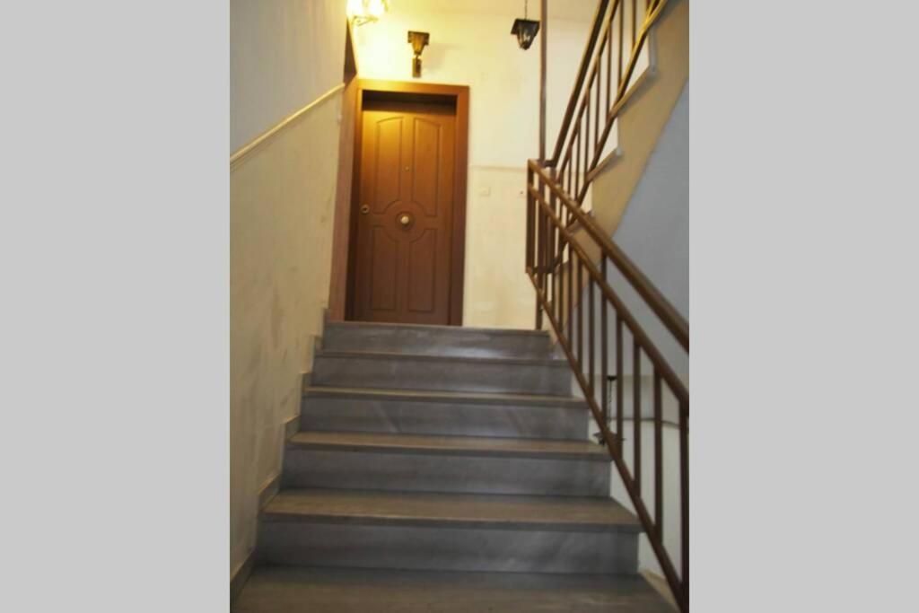 Retro Boutique Apt W Balcony In Historical Area Apartment Thessaloniki Exterior photo