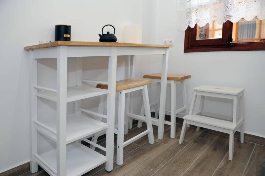 Retro Boutique Apt W Balcony In Historical Area Apartment Thessaloniki Exterior photo