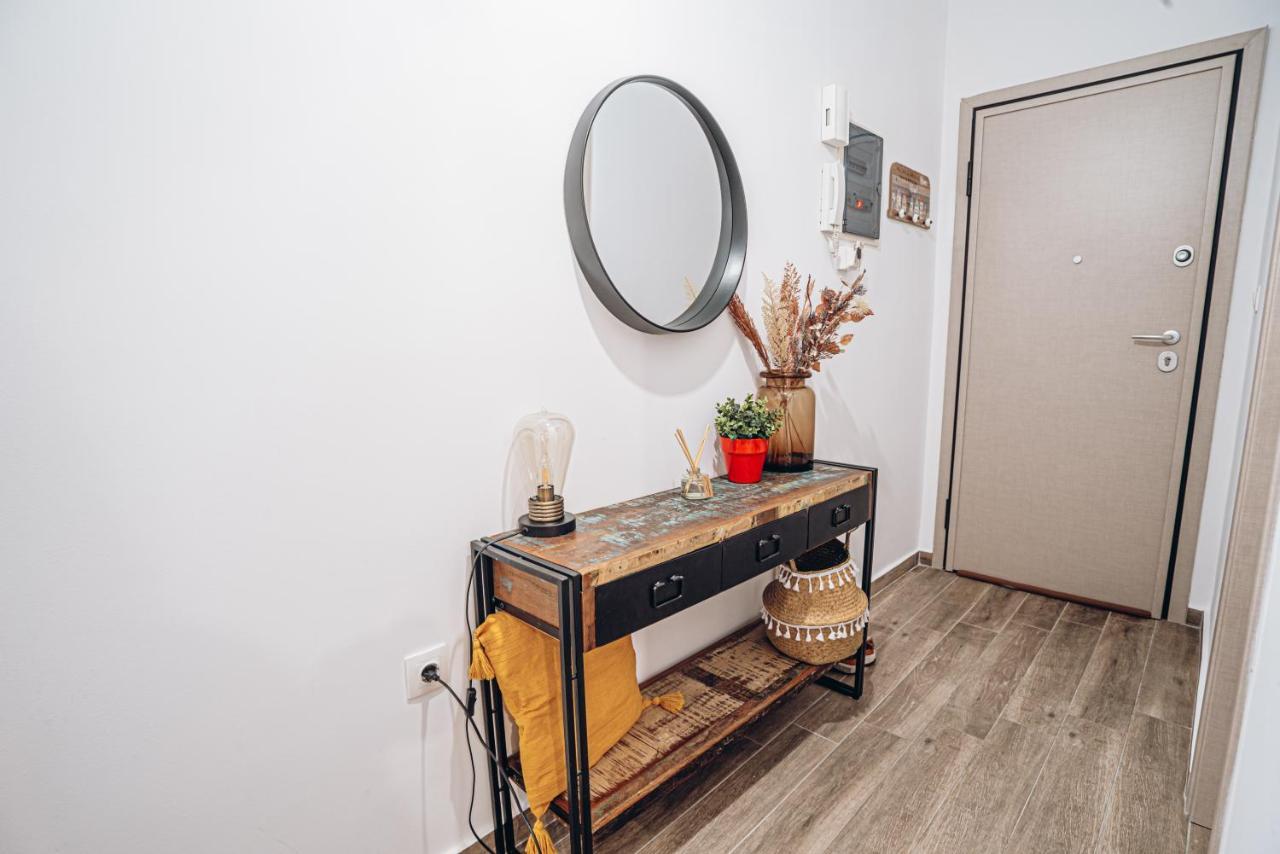 Retro Boutique Apt W Balcony In Historical Area Apartment Thessaloniki Exterior photo